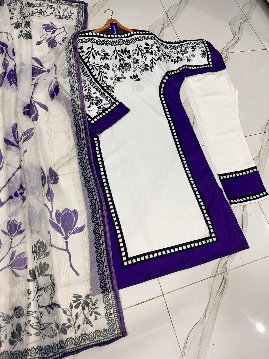 3 Pcs Women's Stitched Lawn Printed Suit