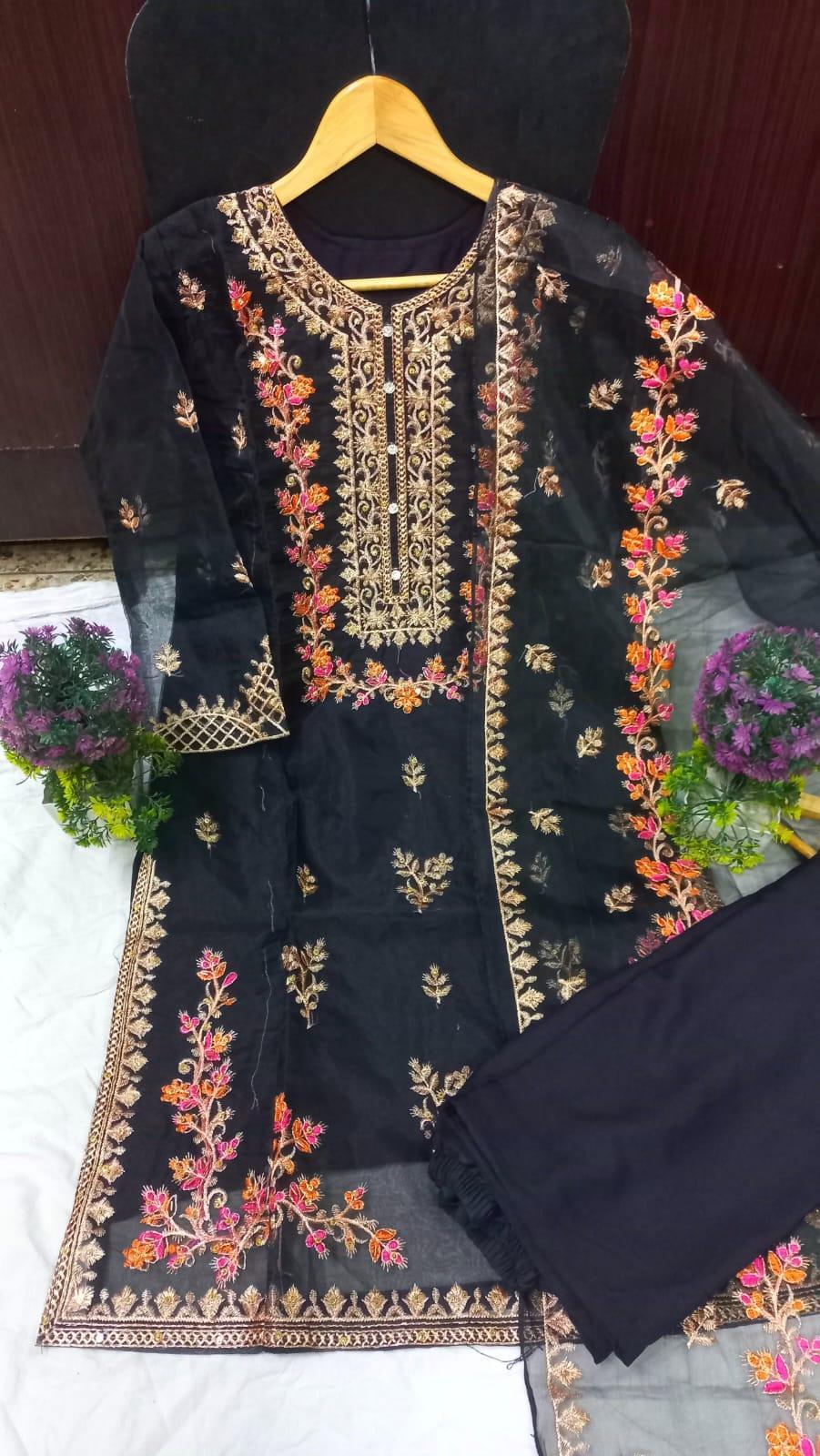 3 Pcs Women's Stitched Embroidered Suit